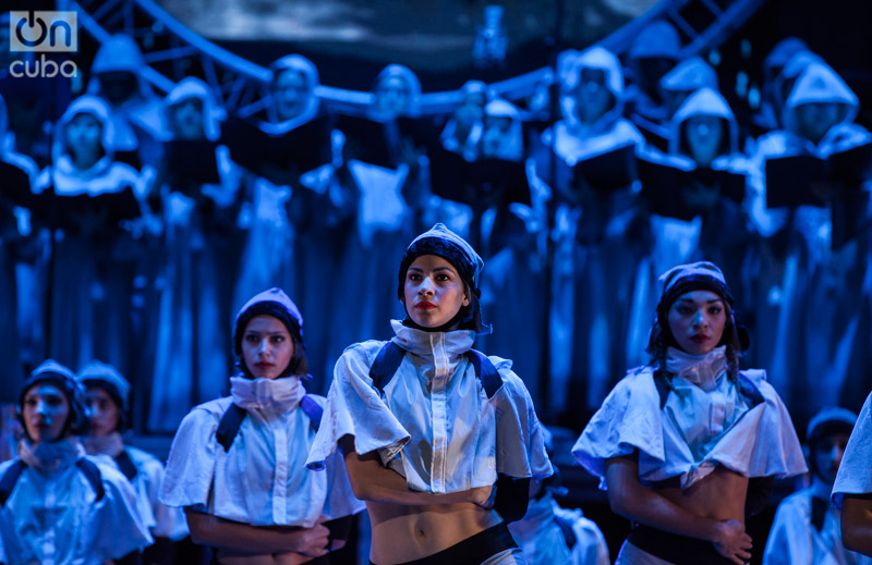 Cármina Burana en el Gran Teatro de La Habana Alicia Alonso; con dirección general de Miguel Iglesias y coreografía de George Céspedes. Foto: Claudio Pelaez Sordo.