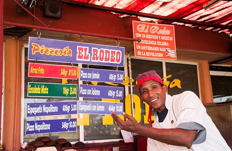 Although they pompously announce the exact weight of each dish, the portions are always lower / Photo: Raquel Perez.