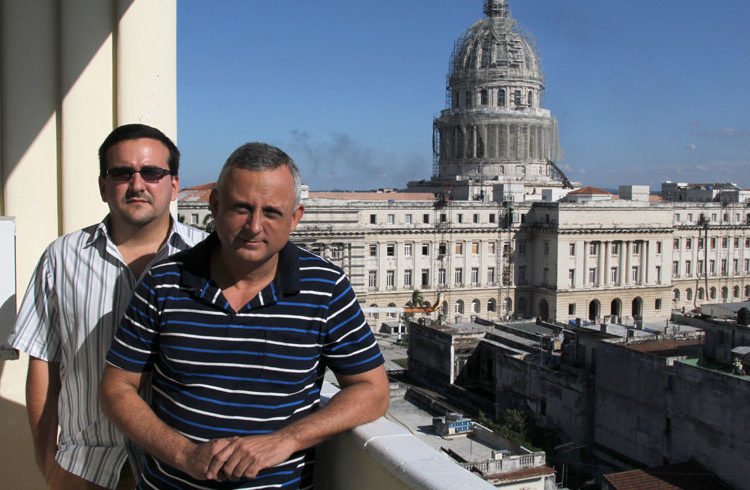 Lenier Gonzalez and Roberto Veiga / Photo: Roberto Ruiz.