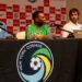 Jeniel Márquez (l), captain of the Cuban soccer team in a press conference with Pele and Raul. Photo: Yailín Alfaro