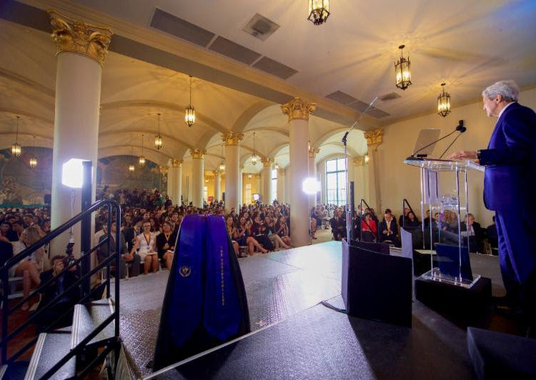 Secretary Kerry at Miami Dade College. Photo: U.S. Department of State