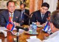 North Korean Foreign Minister Ri Su-yong (left) during his meeting with his Cuban counterpart, Bruno Rodríguez Parrilla (back), at the headquarters of the island’s Foreign Ministry. Photo: Yasiel Peña / EFE.