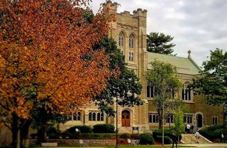 Harvard University, one of the most prestigious in the United States, signed an agreement with the Cuban Ministry of Higher Education. Photo: Harvard University / Facebook.