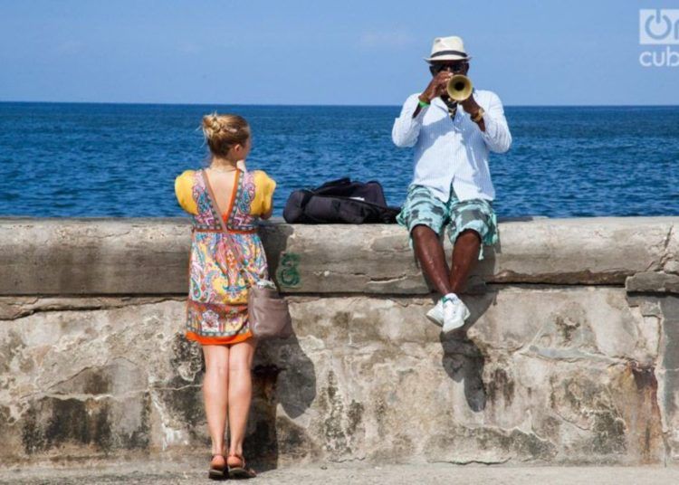 Tourism in Cuba. Photo: Claudio Pelaez Sordo.