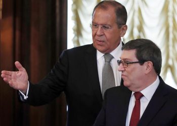 Russian Foreign Minister Sergey Lavrov received his Cuban counterpart Bruno Rodríguez Parrilla this Monday in Moscow. Photo: Sergei Ilnitsky / EFE.