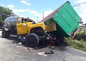 Traffic accident on the highway to San Juan y Martínez, in Pinar del Río, April 2019. Photo: Guerrillero newspaper.