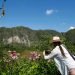 Tourist in Viñales Valley. Photo: Otmaro Rodríguez.