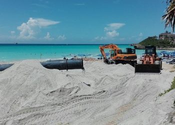 Sand shed on Vardero beach. Photo: Radio Rebelde.