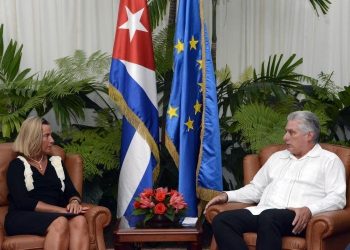 The head of European diplomacy, Federica Mogherini, talks with Cuban President Miguel Díaz-Canel in Havana on Monday, September 9, 2019. Photo: @CubaMINREX / Twitter.