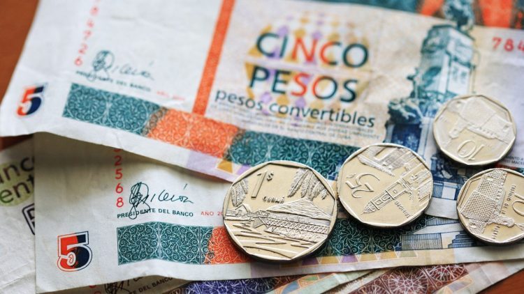 Convertible Cuban peso (CUC) coins and bills. Photo: viajejet.com