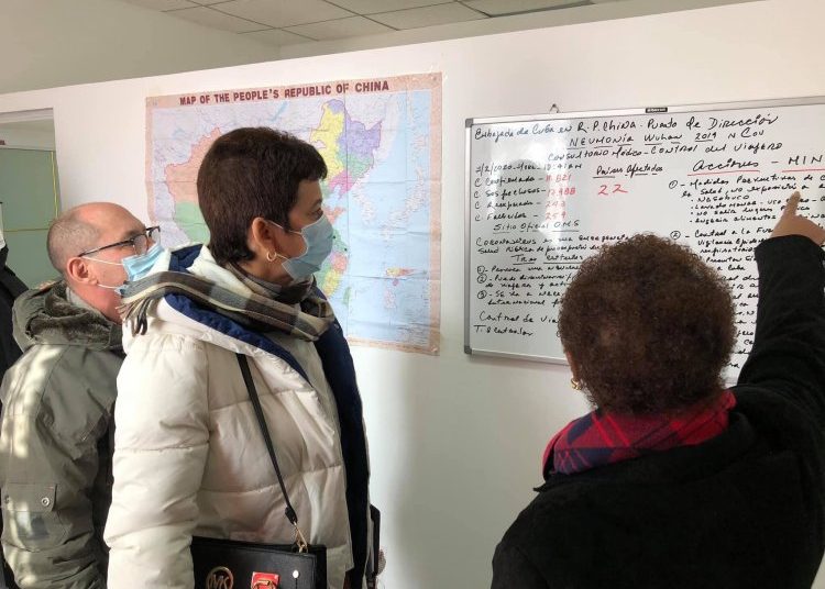 Cuban doctors who arrived in China to strengthen, from the medical post of the island’s embassy in Beijinig, the fight against the new coronavirus. Photo: @EmbacubaChina / Twitter