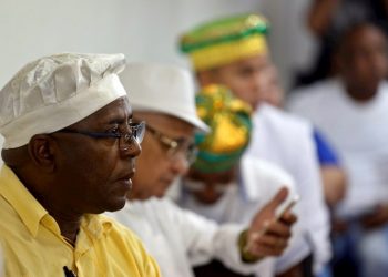 Press conference in which the Letter of the Year 2020 was presented this Thursday, in Havana. Photo: Ernesto Mastrascusa/EFE.