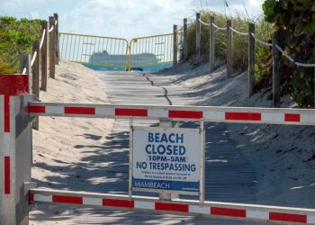 Miami-Beach beaches are still closed due to the coronavirus. Photo: Cristóbal Herrera/EFE.