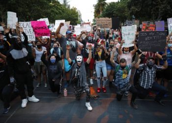 Demonstrators protest in Las Vegas on May 30, 2020 over the death of George Floyd, a black man who died of suffocation while in police custody on May 25 in Minneapolis. Photo: John Locher/AP.