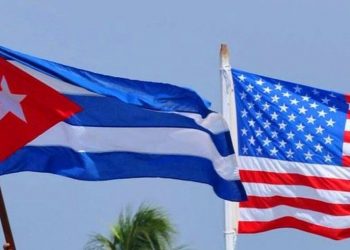 Flags of Cuba and the United States. Photo: Archive