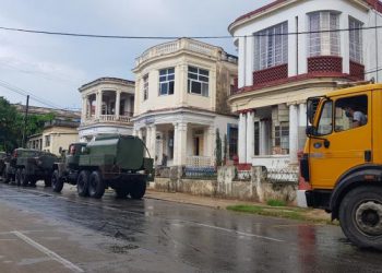 Disinfection of streets in Havana for COVID-19. Photo: Radio Rebelde.