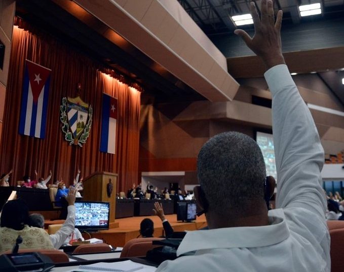 The Cuban National Assembly approved four new laws in its regular session on October 28, 2020. Photo: @anamarianpp/Twitter.