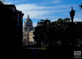 Havana’s Capitol, seen from Paseo del Prado. Photo: Otmaro Rodríguez