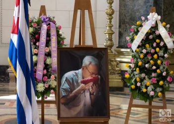 Funeral honors for City of Havana Historian Eusebio Leal, at the National Capitol, on December
17, 2020. Photo: Otmaro Rodríguez.
