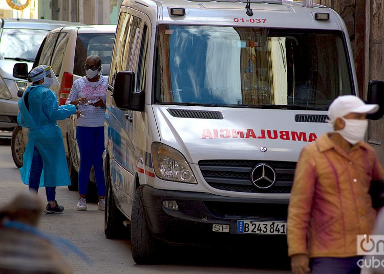 Health personnel in Havana, during the current outbreak of COVID-19 in February 2021. Photo: Otmaro Rodríguez.