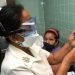 A nurse gets ready to apply a dose of the Cuban COVID-19 Abdala vaccine. Photo: Modesto Gutiérrez Cabo/ACN/Archive.