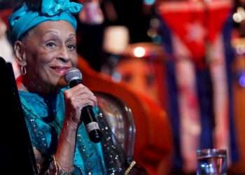 The legendary Cuban singer Omara Portuondo. Photo: Ernesto Mastrascusa/EFE/Archive.