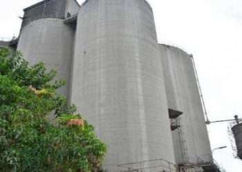 Cement plant in Siguaney, Cuba. Photo: Radio Habana Cuba.