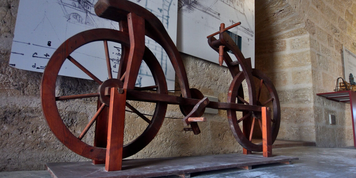 Atarés Castle: Leonardo Da Vinci's bicycle