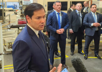 U.S. Secretary of State, Marco Rubio, upon his arrival in El Salvador. Photo: EFE/ Eduard Ribas