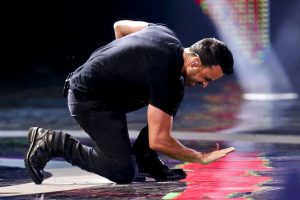 Luis Fonsi actúa en el Festival de Viña del Mar. Foto: Esteban Felix / AP.