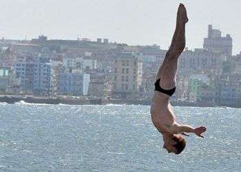 El Morro se ha llenado de señalizaciones de los organizadores, que no han dejado ni un solo detalle en el aire. Foto: Red Bull Cliff Diving.