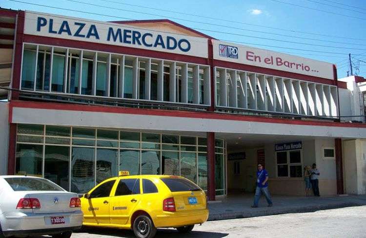 Calle Avellaneda - Plaza Mercado, Camagüey