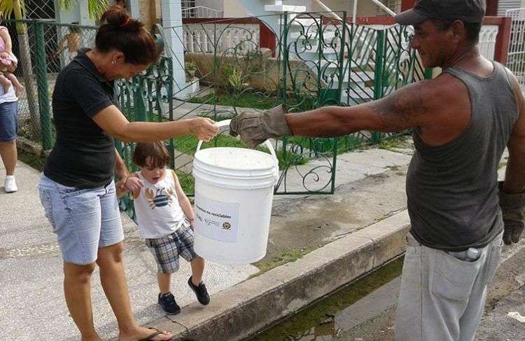 Reciclaje de basura en Cienfuegos