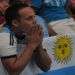 Aficionado al equipo de fútbol de Argentina en la Ciudad Deportiva en La Habana, durante la Final de la Copa Mundial