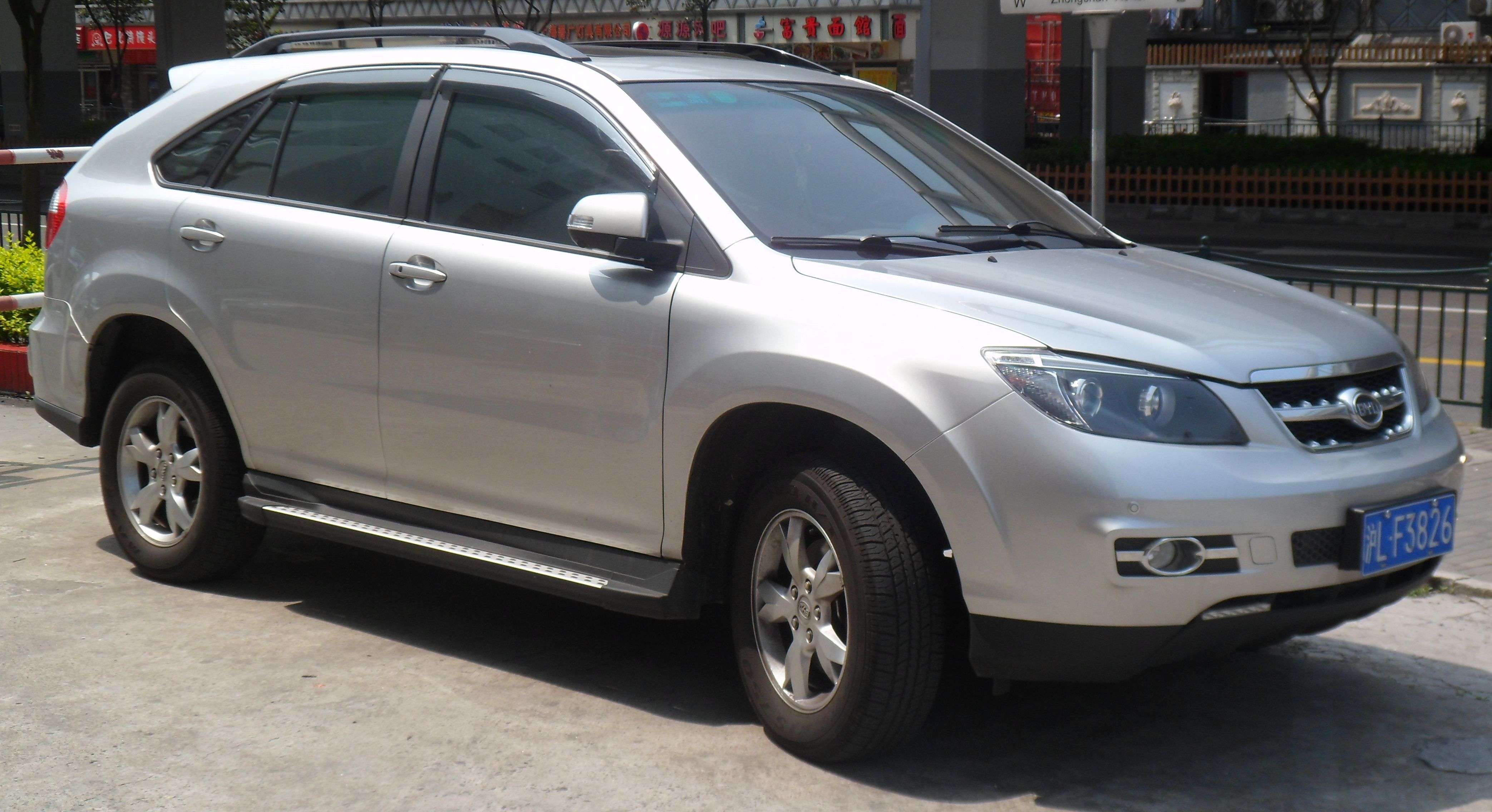 BYD_S6_China_2012-04-12