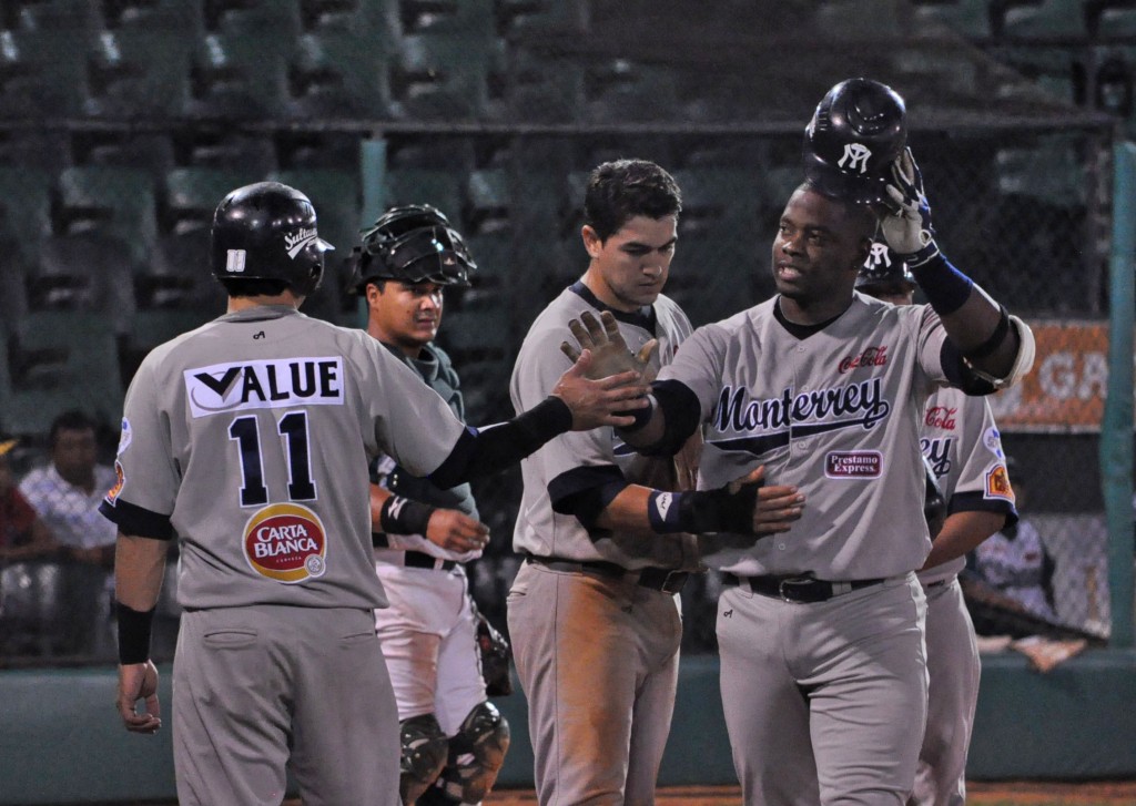 Tras no establecerse en la MLB, Michel Abreu triunfó en México y Japón