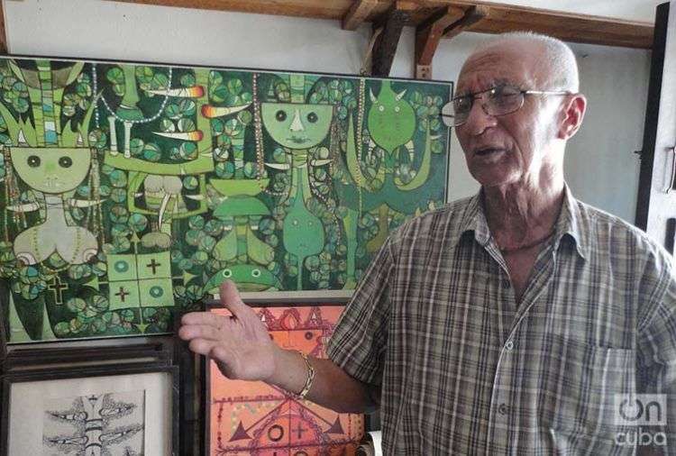 Pepe Núñez, uno de los salvadores de la colección. Foto: Maykel González Vivero