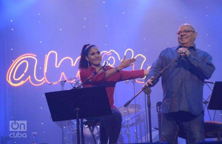 Amor, Haydée Milanés a dúo con Pablo Milanés. Teatro Karl Marx. Foto: Roberto Ruiz