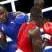 Erislandy Savón (azul) de Cuba, se enfrenta a Lawrence Okolie (rojo) de Gran Bretaña, en las preliminares de la categoría de los 91 Kg del boxeo de los Juegos Olímpicos de Río de Janeiro, en el Pabellón 6 de Riocentro, en Barra de Tijuca, Brasil, el 8 de agosto de 2016. Roberto Morejón / JIT.