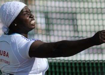 Yarelis Barrios, de Cuba, durante el Athetissima 2011. Foto: Dominic Favre / EFE.