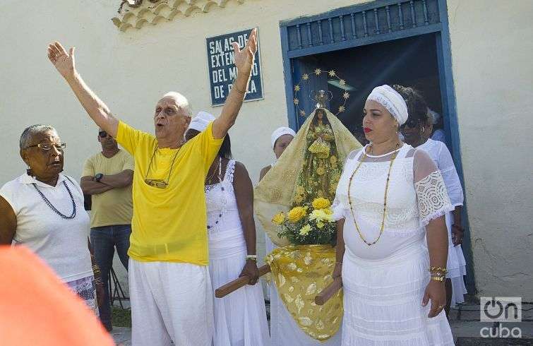 Angelito, uno de los Obba Oriaté más respetados de la Isla. Foto: Yaniel Tolentino.