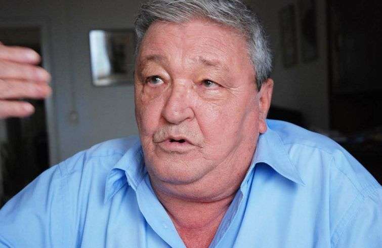Julio Dempsey Fernández Bulté.