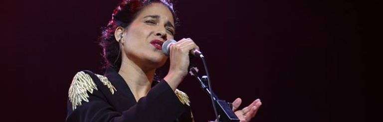 Haydée Milanés en concierto de fin de año. Teatro Nacional de Cuba. Foto: Ismario Rodríguez.