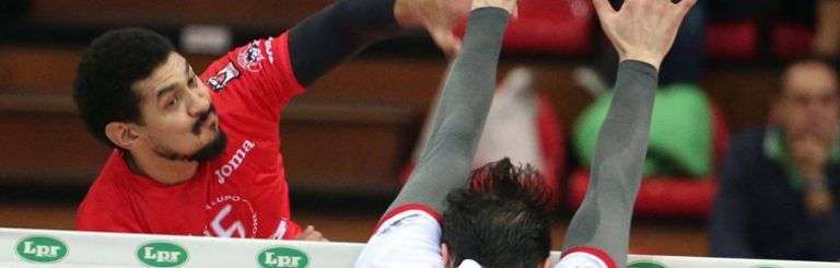 FFernando Hernández en pleno ataque. Foto: Power Volley Milano
