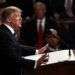 Donald Trump durante su primer discurso ante el Congreso de los Estados Unidos. Foto: El Nuevo Herald.