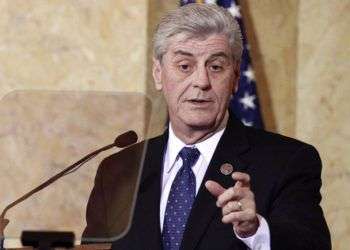 El gobernador de Misisipi, Phil Bryant. Foto: politico.com.