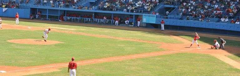 Estadio Latinoamericano. Foto tomada de drwisetravel.com.