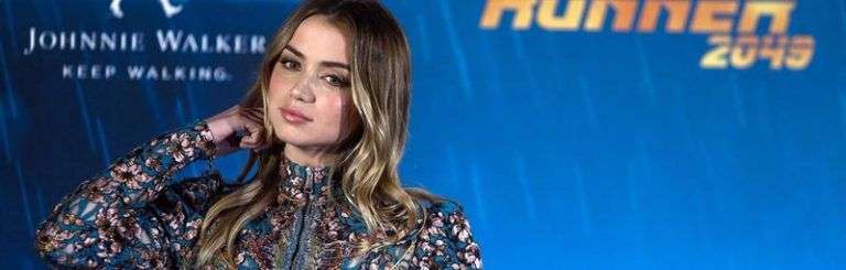 Ana de Armas durante la presentación en Madrid de "Blade Runner 2049", secuela de la obra maestra de Ridley Scott que transcurre 30 años después de la original y en la que Harrison Ford vuelve a ponerse en la piel del cazador de replicantes Rick Deckard. Foto: Emilio Naranjo / EFE.