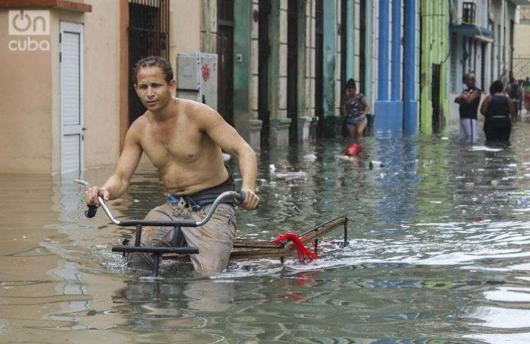 La Habana es uno de los principales destinos turísticos de la Isla. En la foto, el centro de la ciudad después del huracán Irma. Foto: Natalia Favre.