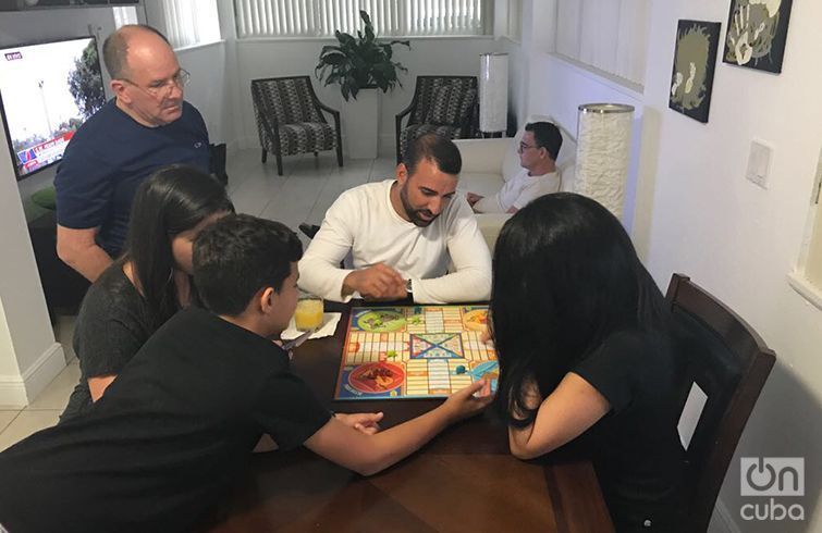 Una familia cubana en Miami espera el huracán Irma. Foto: Cortesía de la entrevistada.